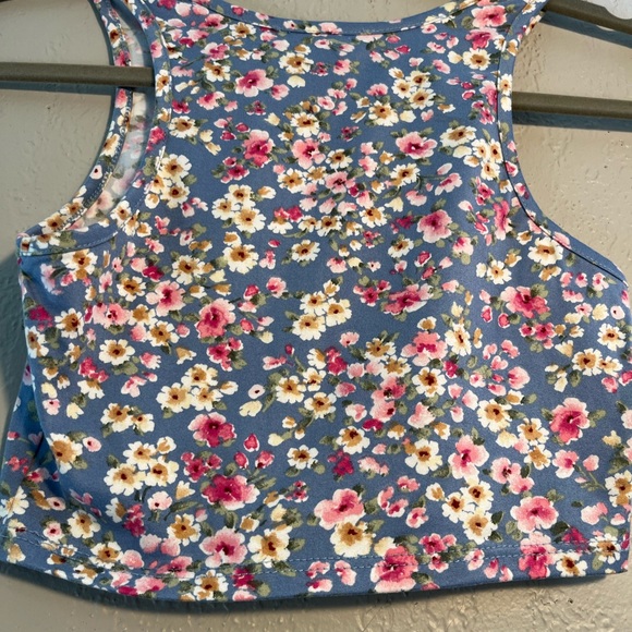 Timing Blue and White Fitted Crop Tank Top Floral Print SZ S Mini Cut Out - Picture 7 of 11